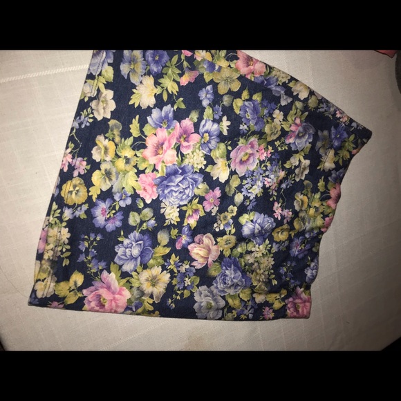 Nollie Dresses & Skirts - Pencil skirt !👠👑